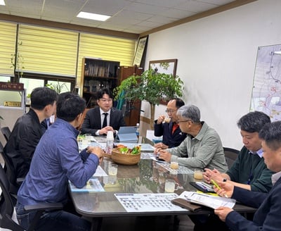 수원특례시의회 이희승 보건복지위원장,망포복합체육센터 실내테니스장 운영 개선을 위한 간담회 개최
