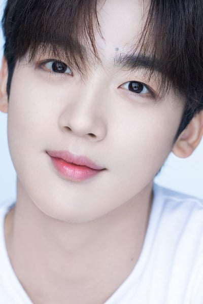 '제4차 사랑 혁명' 김요한, 수백만 팔로워 ‘국민 남사친’ 강민학 役...“많이 웃고 설레였던 작품. ‘강민학’ 통해 또 다른 모습 보여드릴 것” 소감