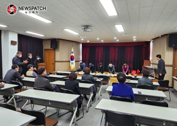 안성1동 방위협의회, 심폐소생술 등 안전교육 실시 안성1동 방위협의회, 심폐소생술 등 안전교육 실시